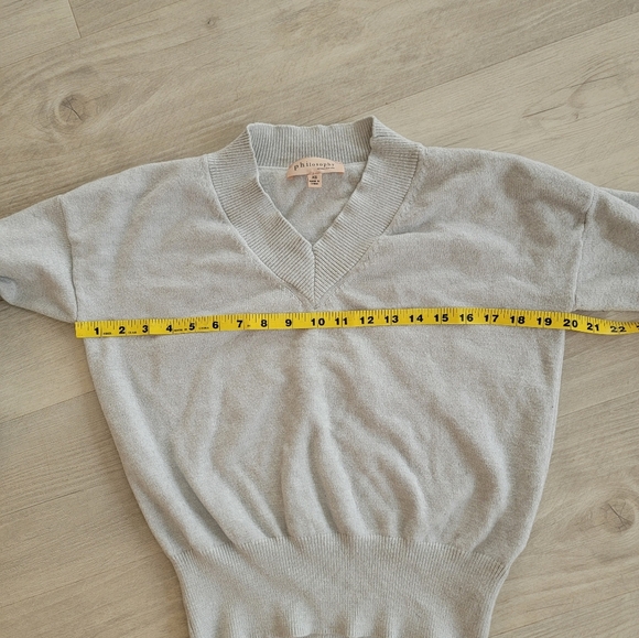 Philosophy Soft Gray V-Neck Sweater - Picture 8 of 9
